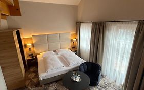 Appartment-Hotel-Hölzl