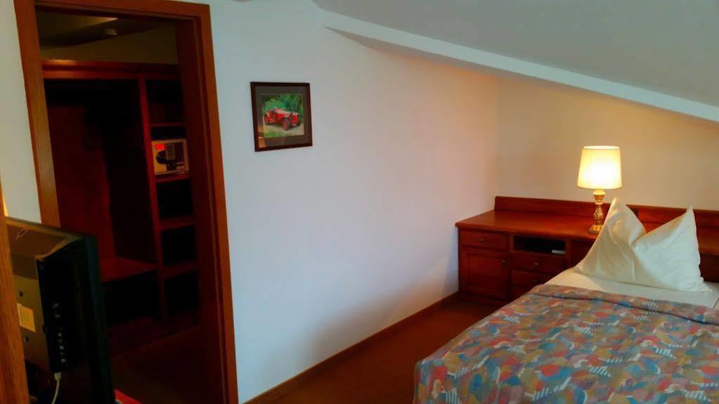 Appartment-Hotel-Hölzl Grünwald Buitenkant foto