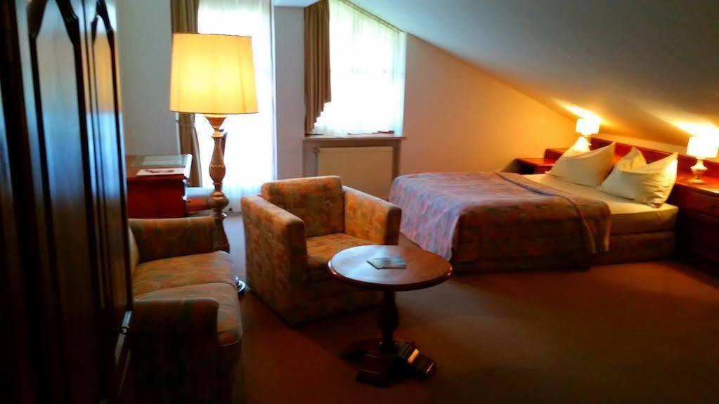 Appartment-Hotel-Hölzl Grünwald Buitenkant foto